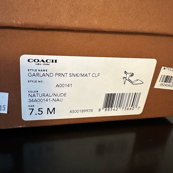 COACH Heeled Pumps - Picture 12 of 14